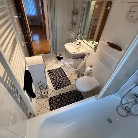 Hannover Fair With Parking Apartment *